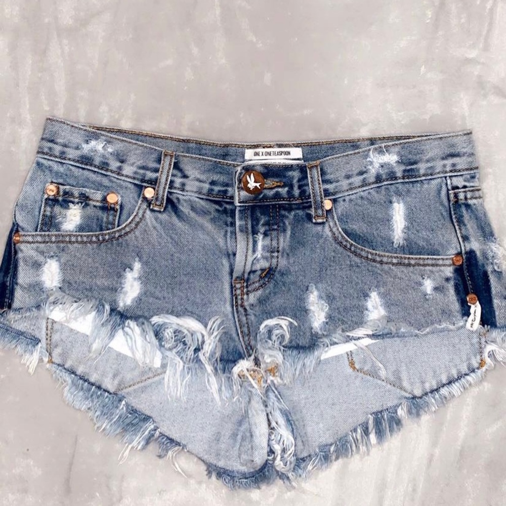 COPY - One Teaspoon Bandits denim shorts
